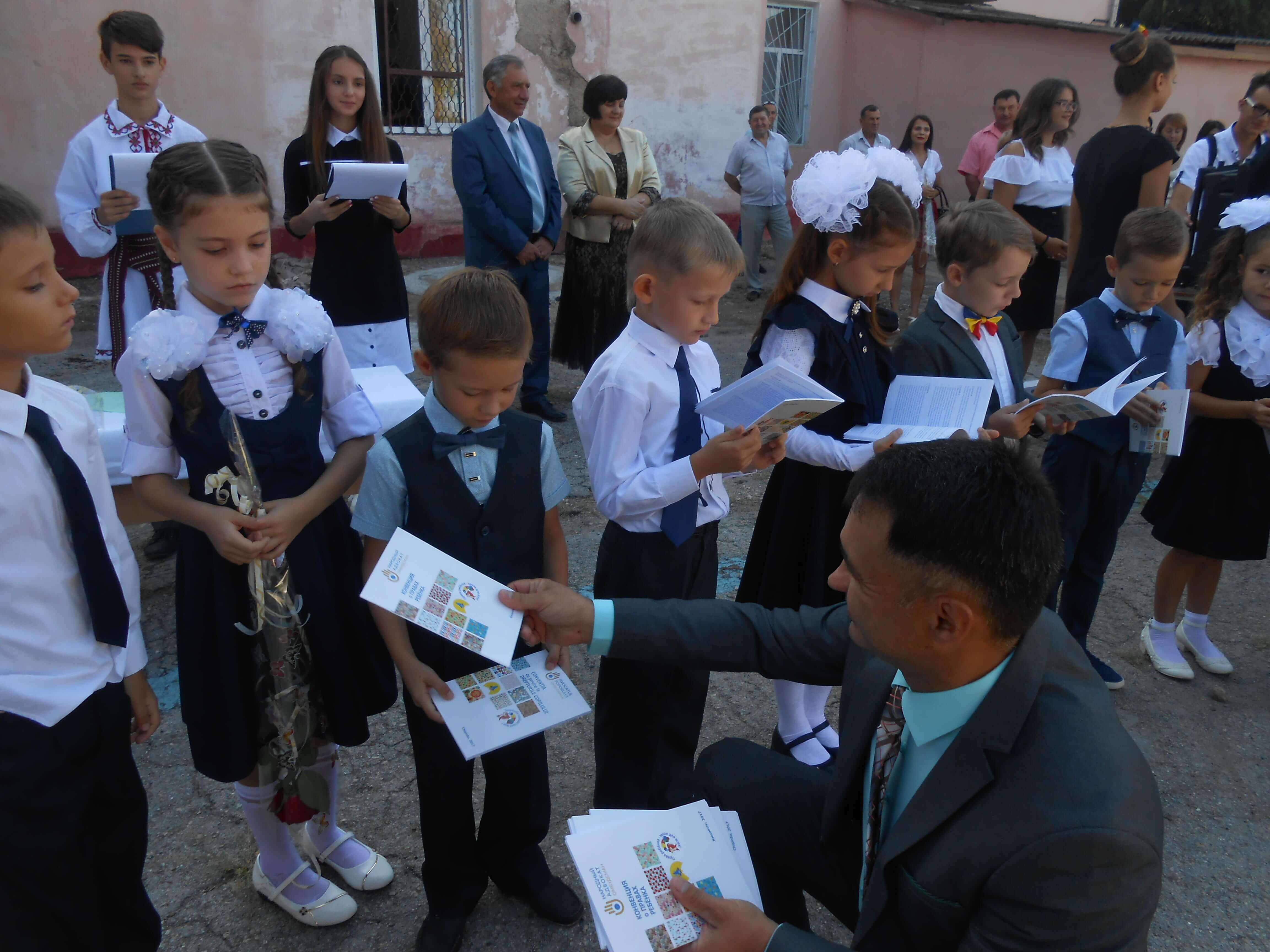 Prima zi de școală împreună cu copiii din Liceul Teoretic „Lucian Blaga” din Tiraspol