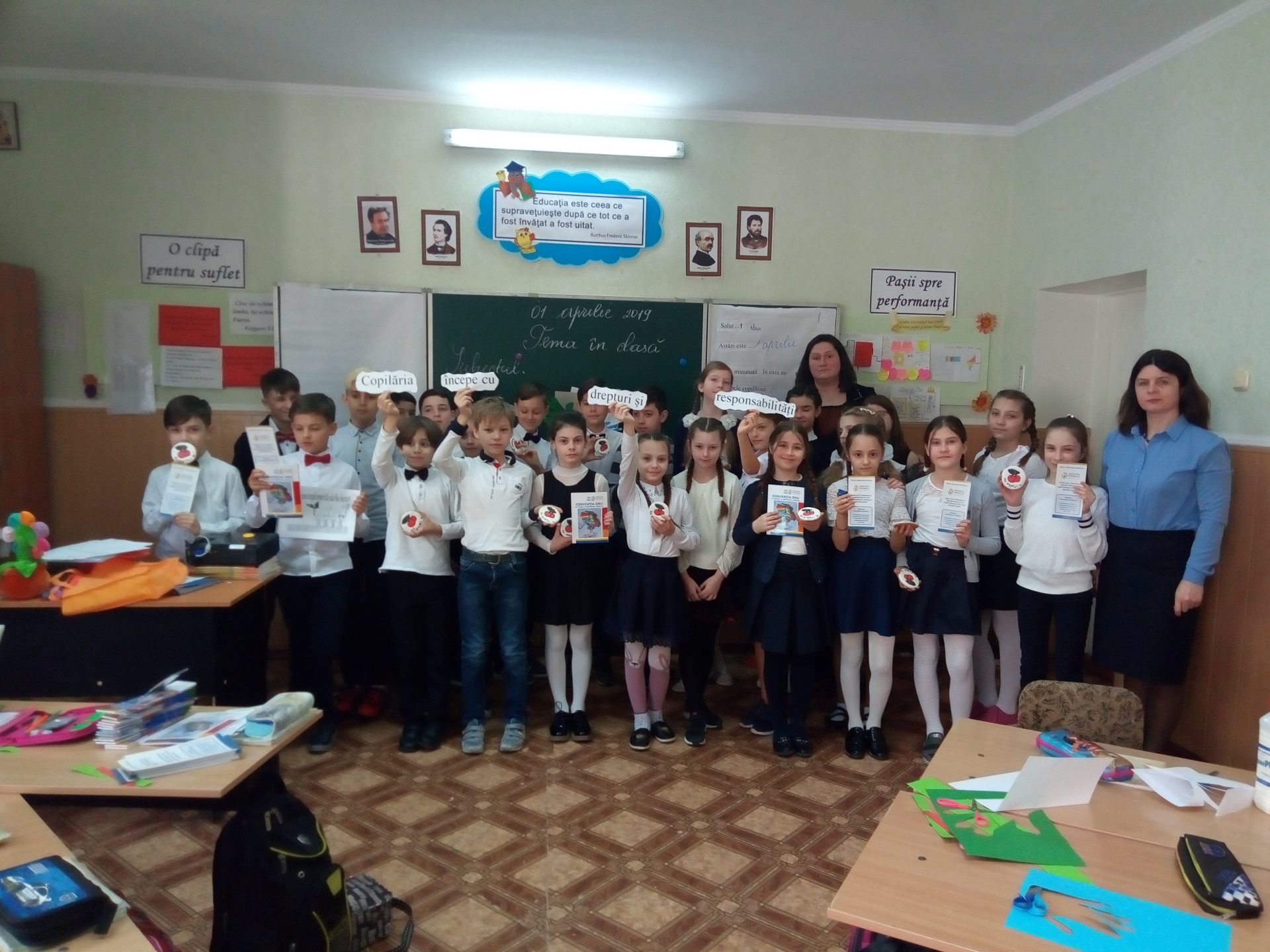 Copilăria începe cu drepturi și responsabilități