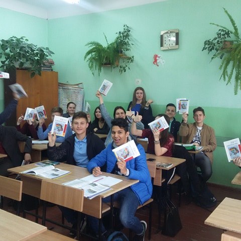 Discuție despre dreptul copilului la familie cu elevii de la Liceul „Ciprian Porumbescu” din Chișinău