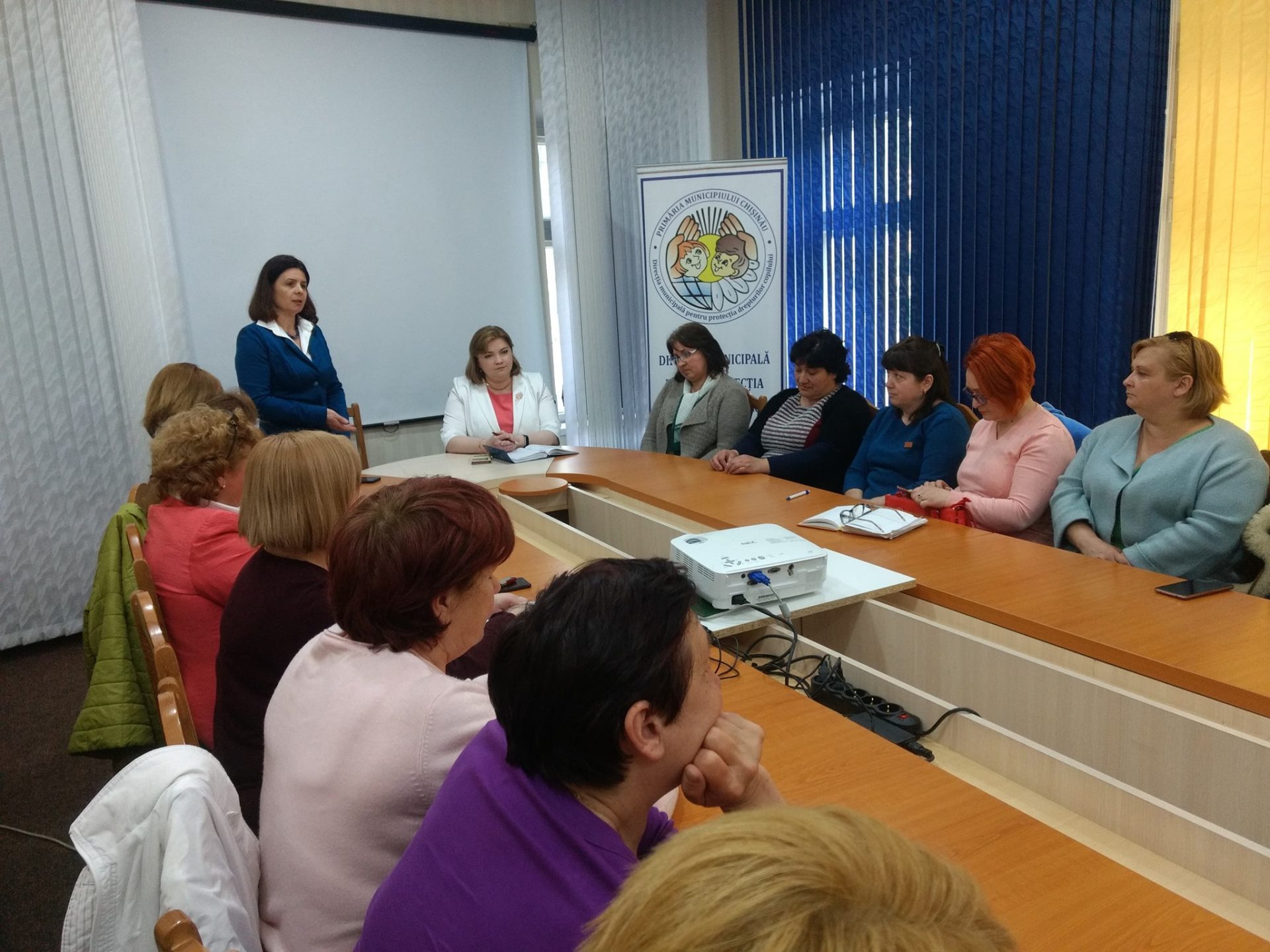 Întâlnire cu asistenții parentali profesioniști din municipiul Chișinău, desfășurată la inițiativa Ombudsmanului Copilului Maia Bănărescu