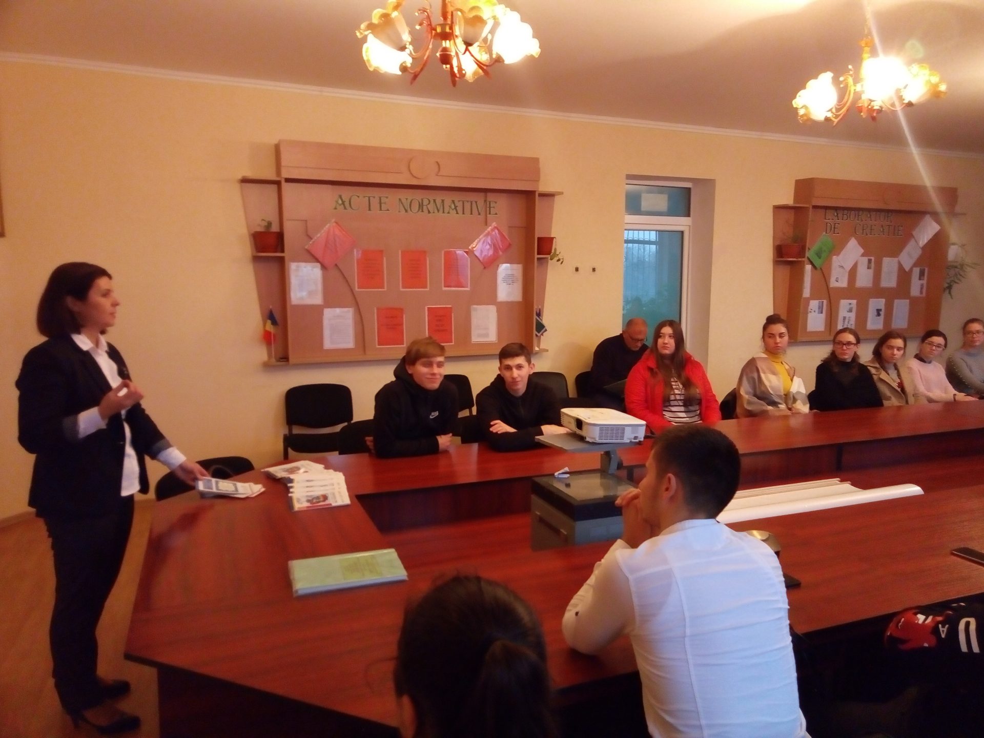 Activitate de informare pentru copiii din Liceul Teoretic „Nicolae Bălcescu”, comuna Ciorescu