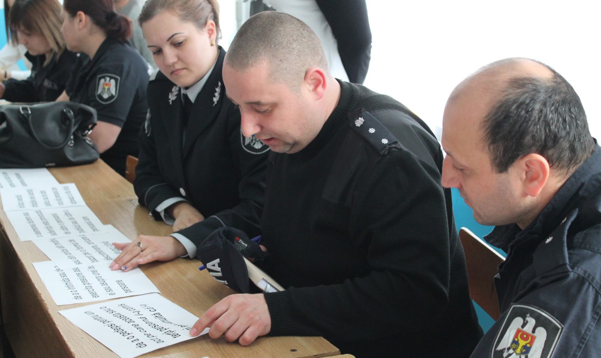 Informare în domeniul prevenirii torturii pentru polițiști