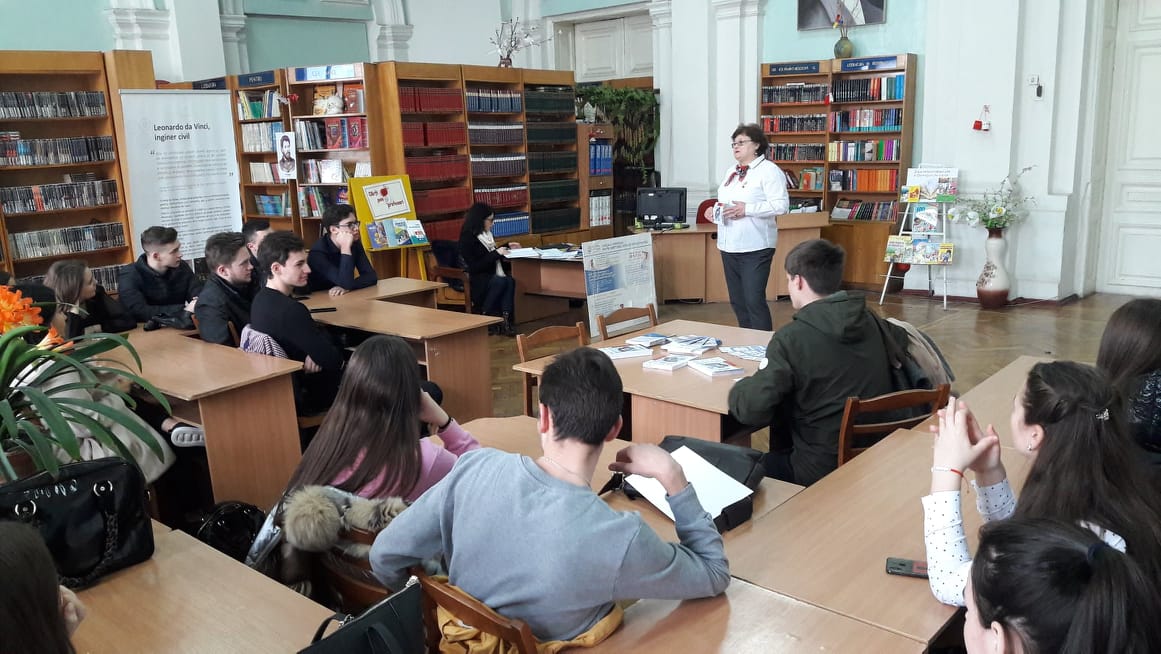 Ombudsmanul Copilului a discutat fenomenul bullying-lui în cadrul vizitei la Liceul Teoretic „Gheorghe Asachi”