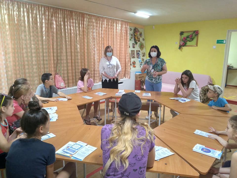 Copiii din centrele comunitare pentru copii și tineri din Chișinău informați despre drepturile și libertățile lor