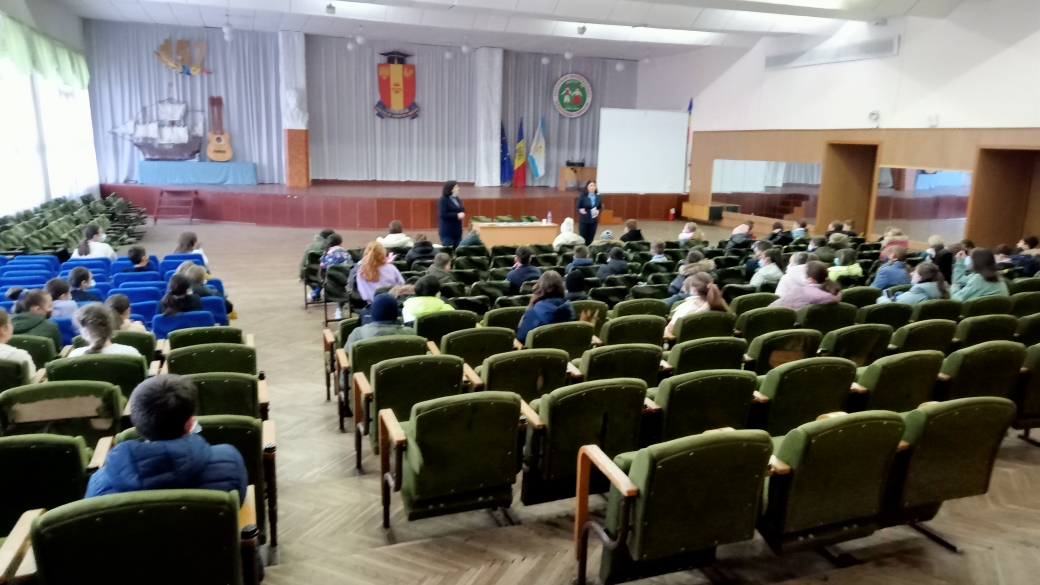 Activitate de informare pentru elevii Liceului Teoretic ”Gheorghe Asachi” din Chișinău