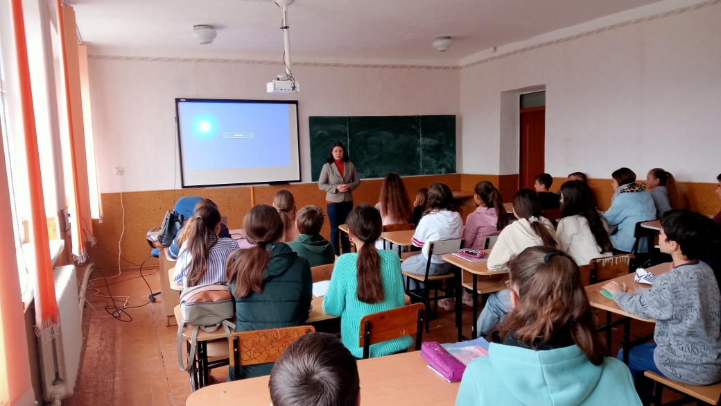 Activități de informare pentru elevii Gimnaziului Căpriana