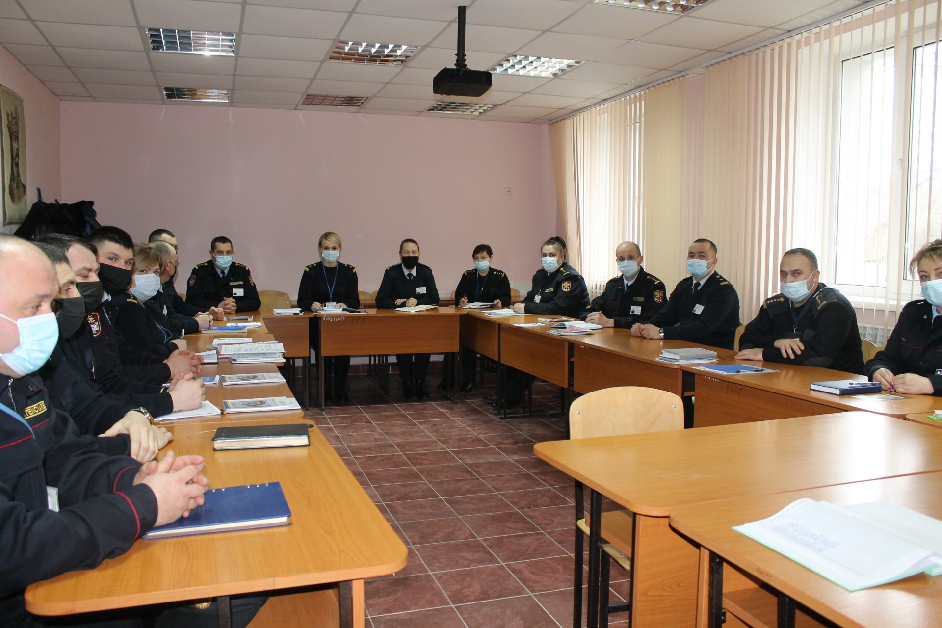 Activități de instruire în domeniul respectării drepturilor copilului pentru angajații din sistemul penitenciar