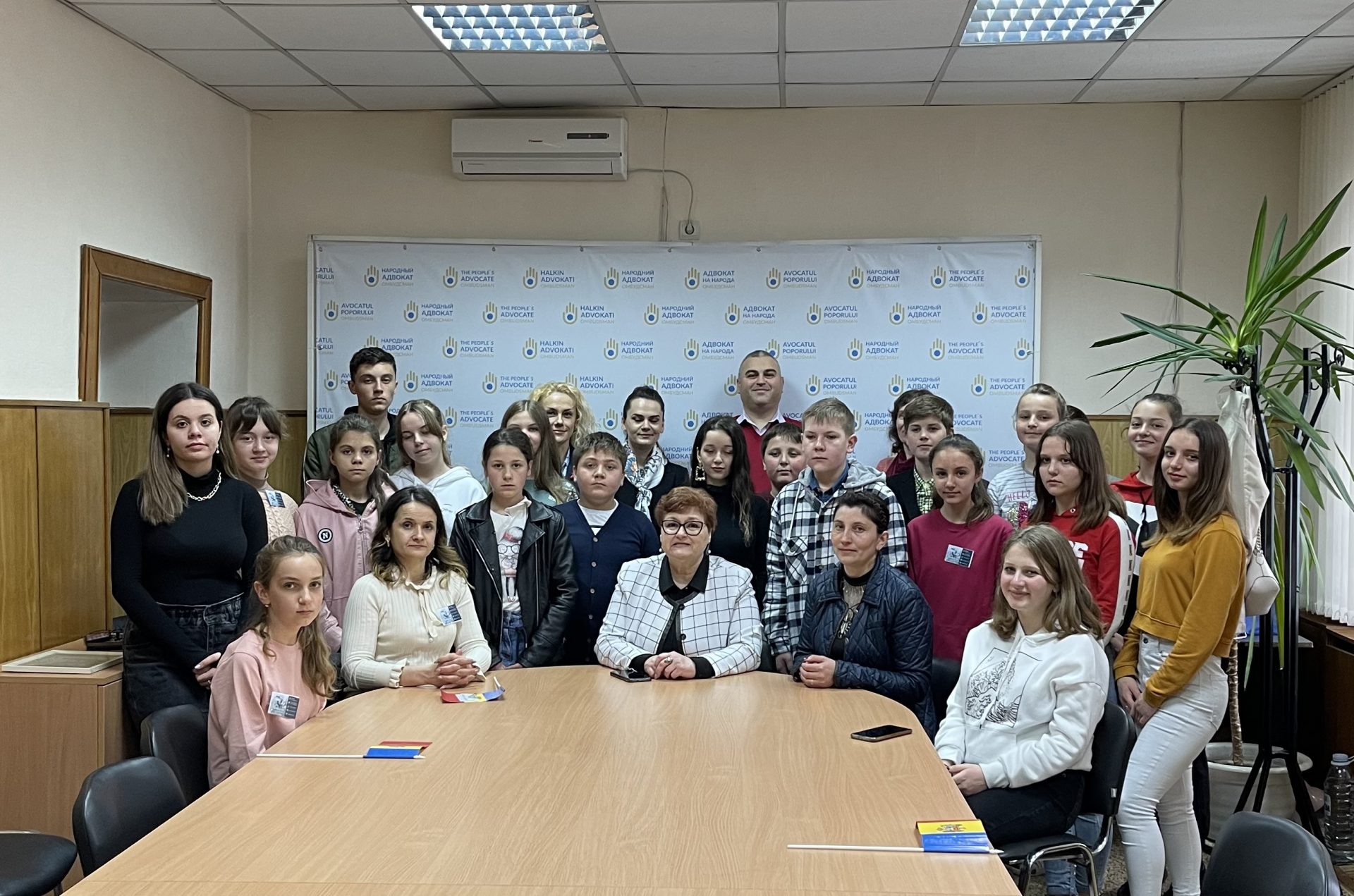 Elevii din Gimnaziul “Vărăncău” în vizită la Avocatul Poporului pentru drepturile copilului