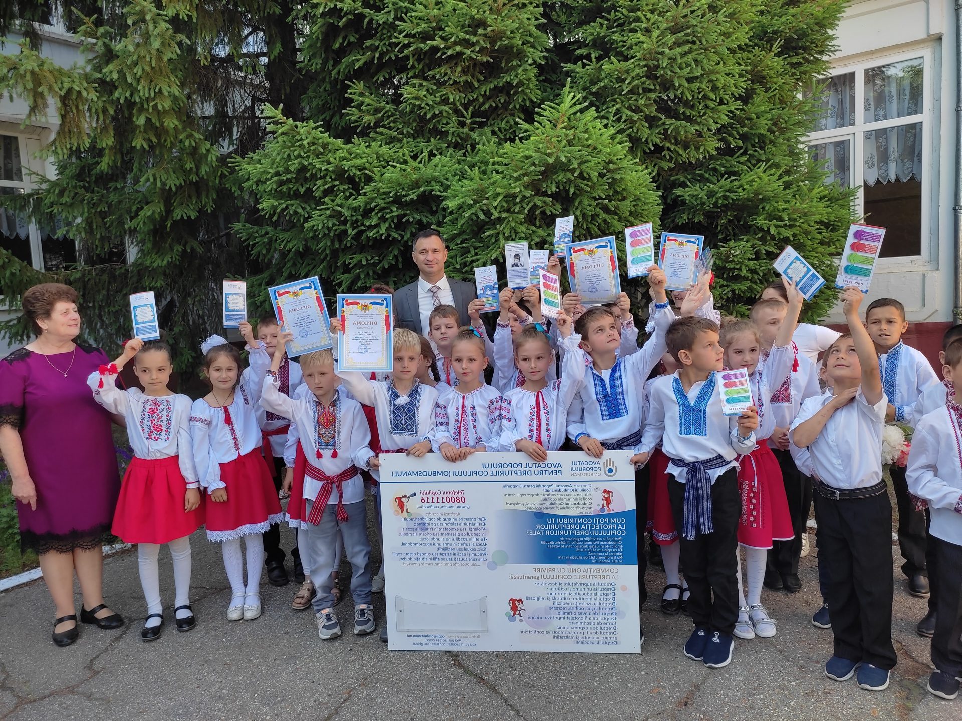 Șeful Reprezentanței Varnița a Oficiului Avocatului Poporului a participat la careul festiv de încheiere a anului de studii, la Gimnaziul Gura-Bîcului