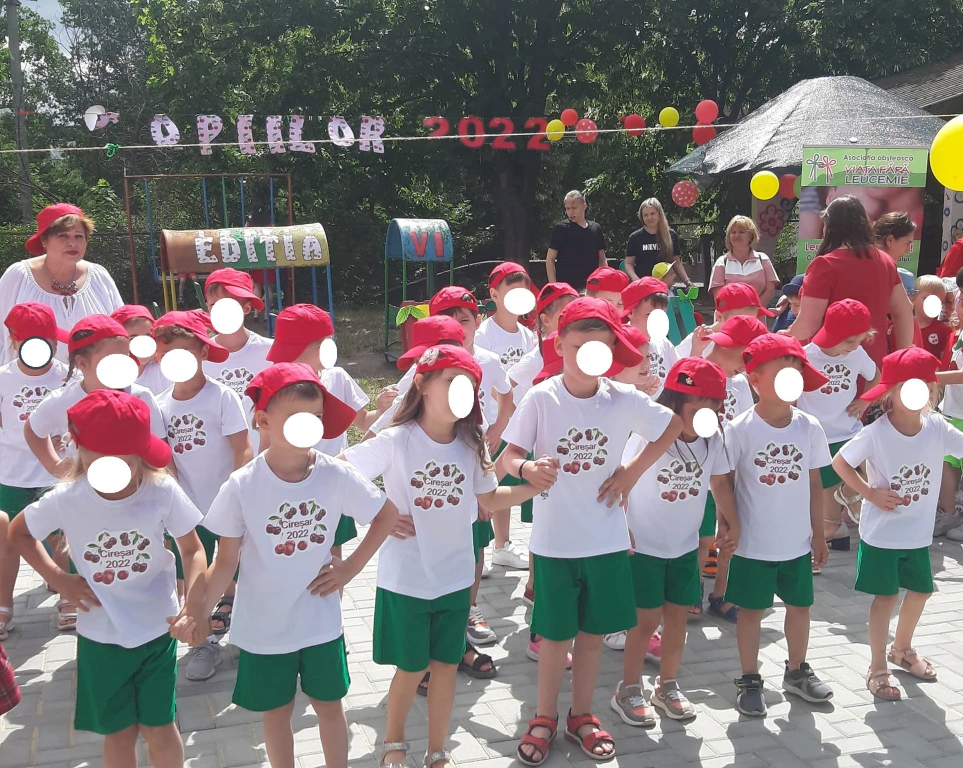 Avocatul Poporului pentru drepturile copilului a venit cu un mesaj la festivalul ”Cireșar” – ”Educarea copilului prin spiritul prieteniei și ajutor reciproc este unul foarte important”
