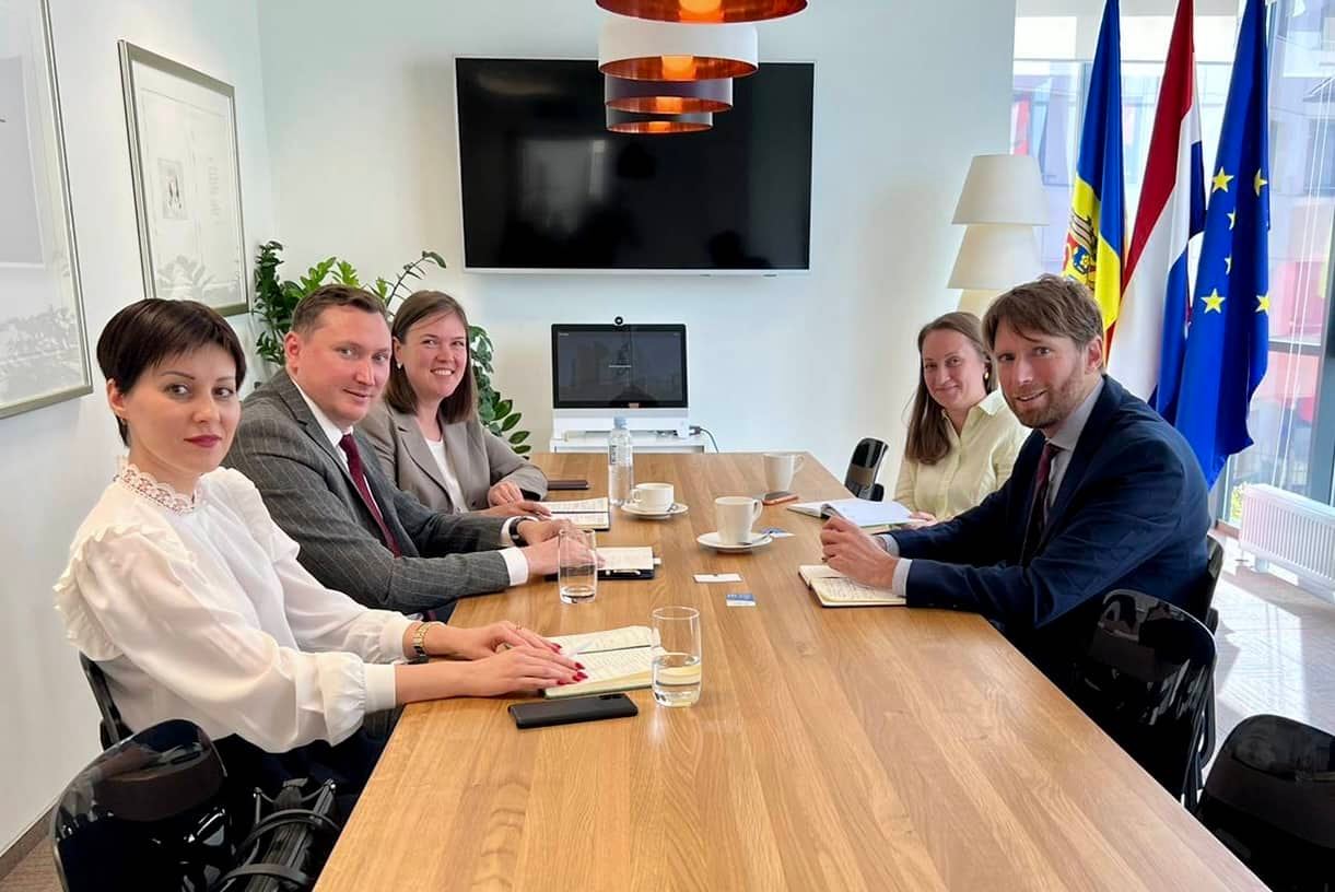 Întrevederea Avocatului Poporului cu Șeful Oficiului Ambasadei Regatului Țărilor de Jos