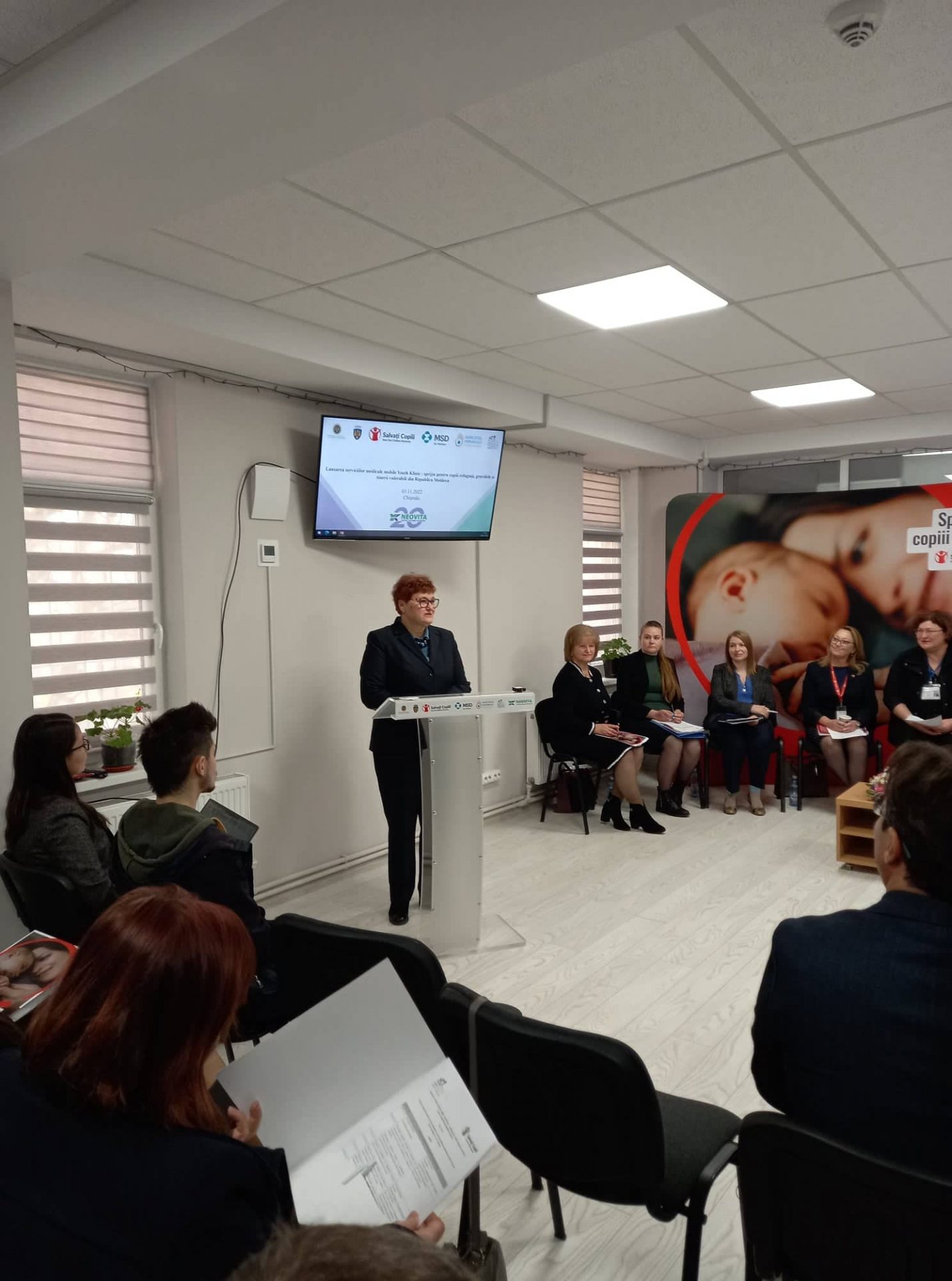 Avocatul Poporului pentru drepturile copilului a participat la lansarea serviciilor medicale mobile Youth Clinic – sprijin pentru copiii refugiati, gravidele și tinerii vulnerabili din Republica Moldova
