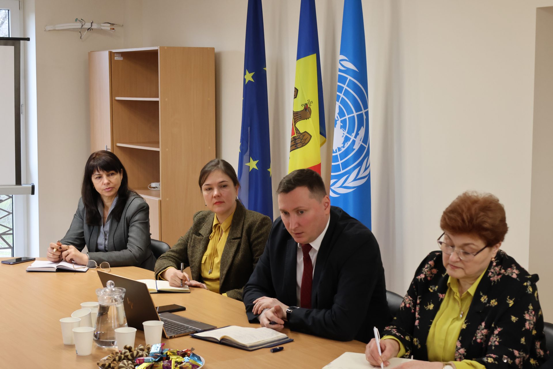 Ședință comună a Avocatului Poporului și Avocatului Poporului pentru drepturile copilului cu membrii Comisiei drepturile omului și relații interetnice