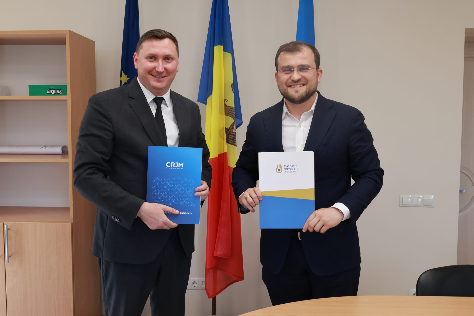 Semnarea Acordului de colaborare între Oficiul Avocatului Poporului și Asociația Obștească „Centrul de Resurse Juridice” (CRJM)